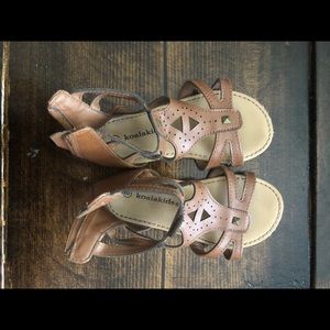 Koala kids girls size 8 sandals